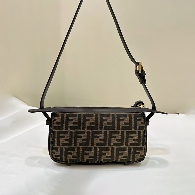 fendi simply ff jacquard shoulder handbag